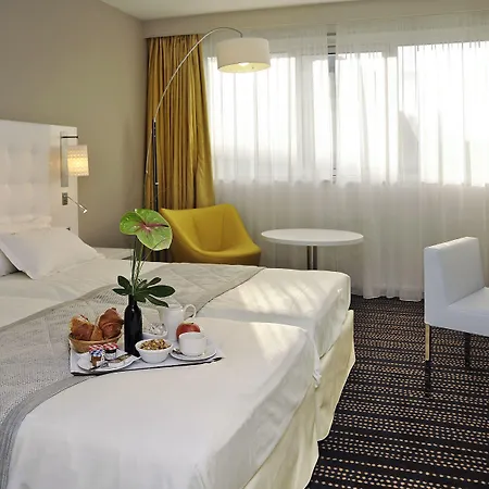 Mercure En Bresse Hotel 4*