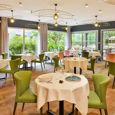 Mercure En Bresse 4*